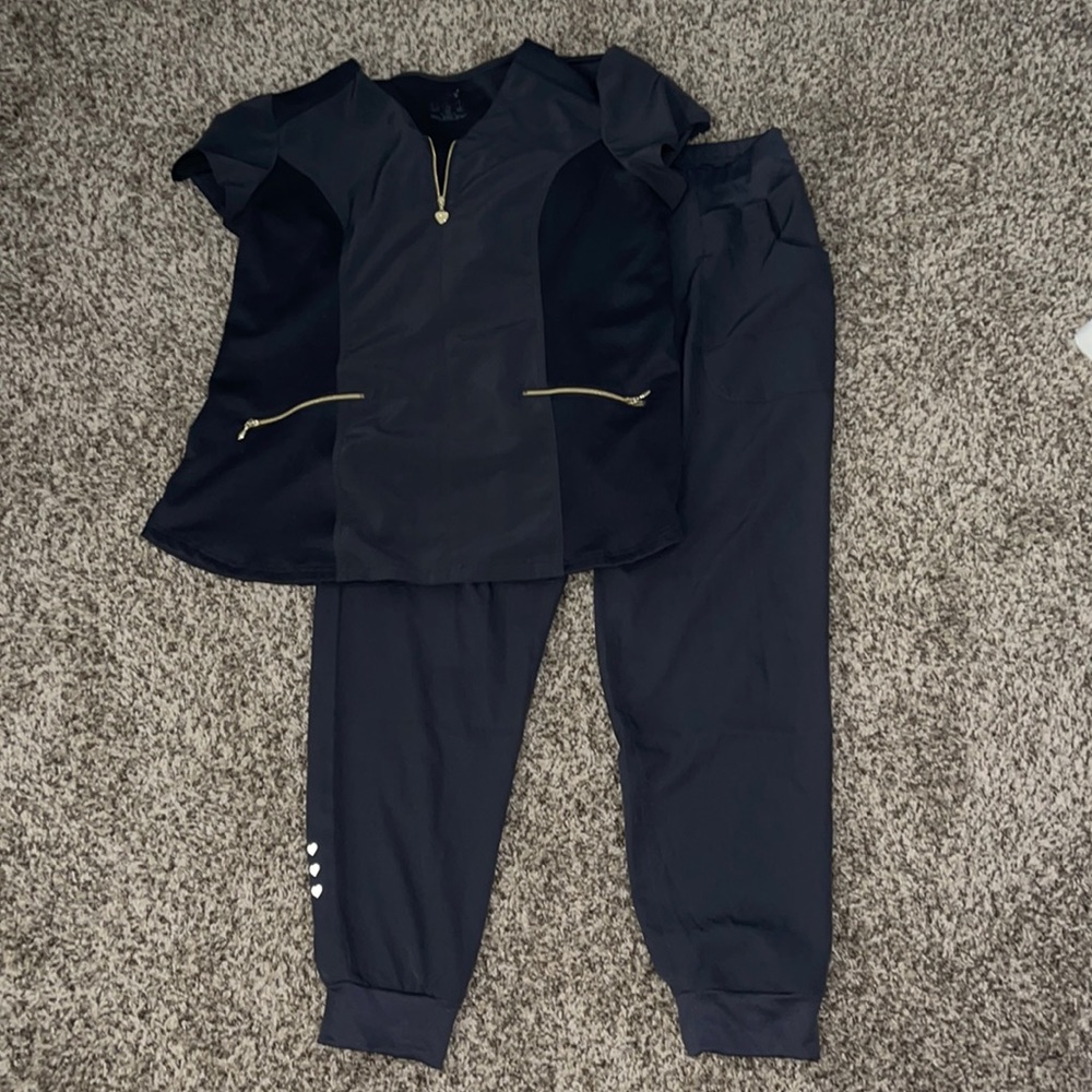 HeartSoul Scrub Set
